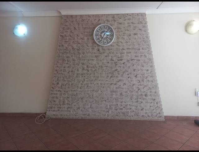 3 BEDROOM FREESTANDING FOR SALE IN RENSBURG
